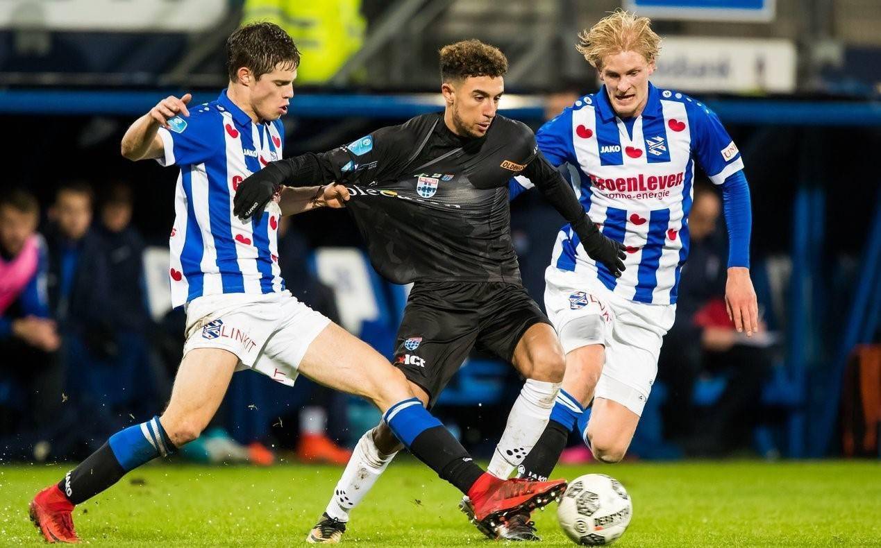 屡次威胁到 屡次威胁到