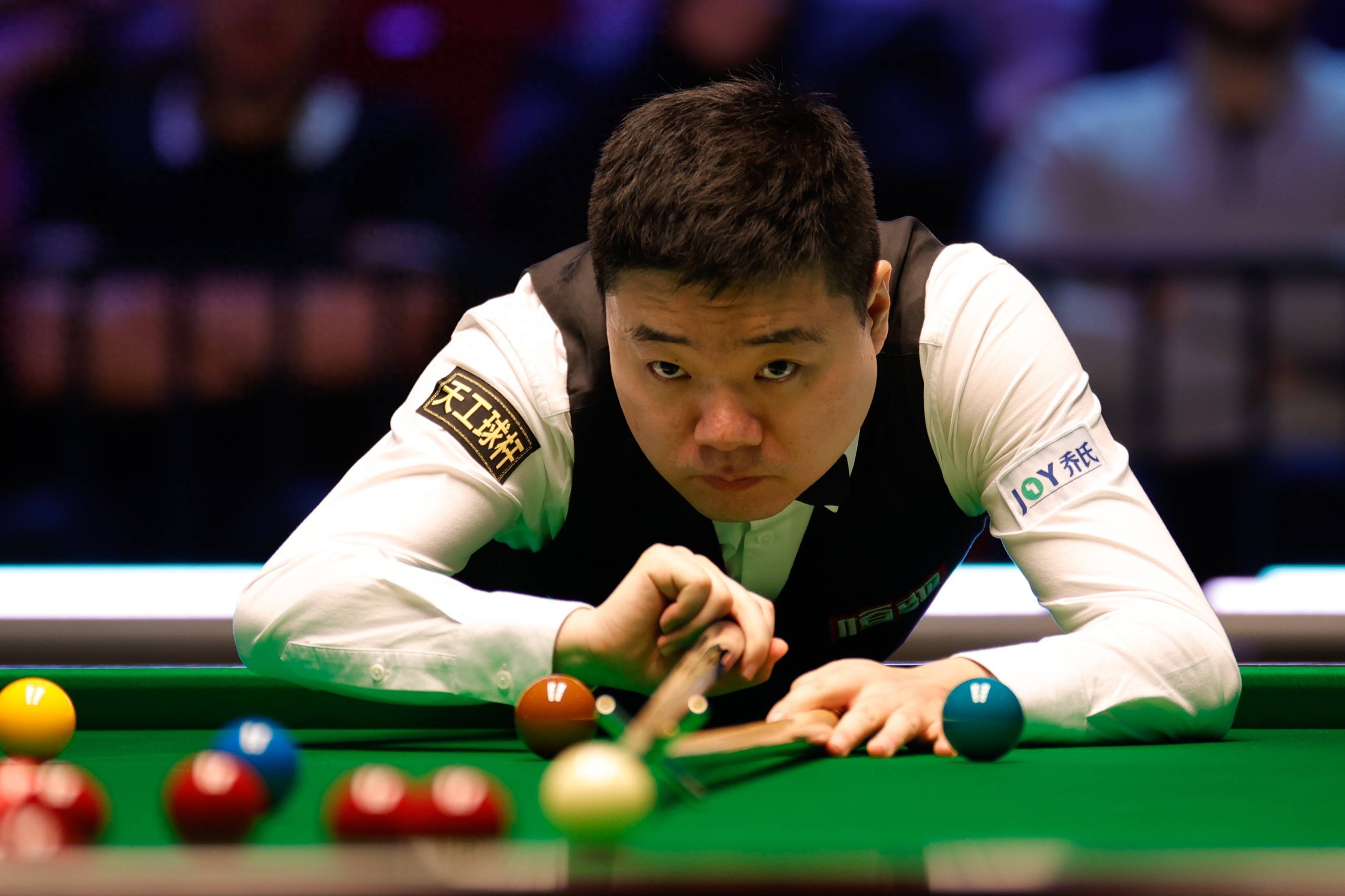 他在巴萨采 他在巴萨采