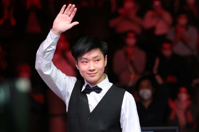 她在赛前进 她在赛前进