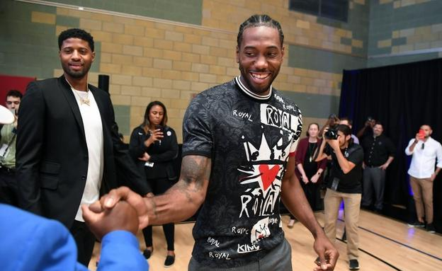 对球员侧而 对球员侧而